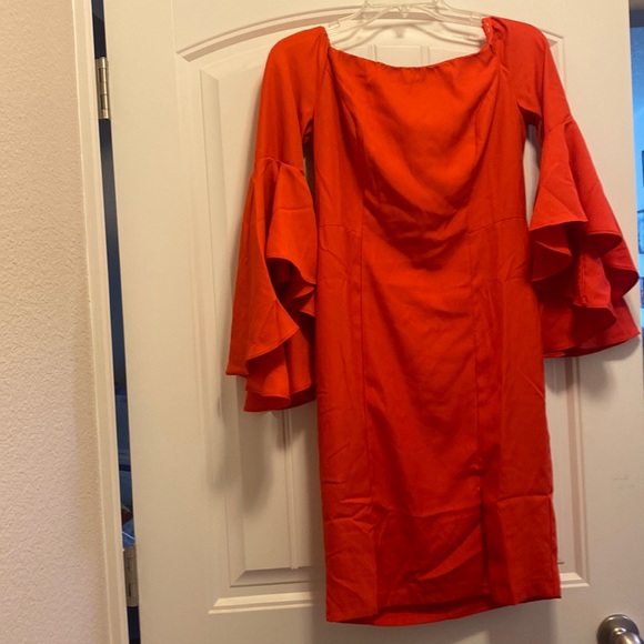 Orange off the shoulder straight dress with leg slit and zipper back - Picture 2 of 4
